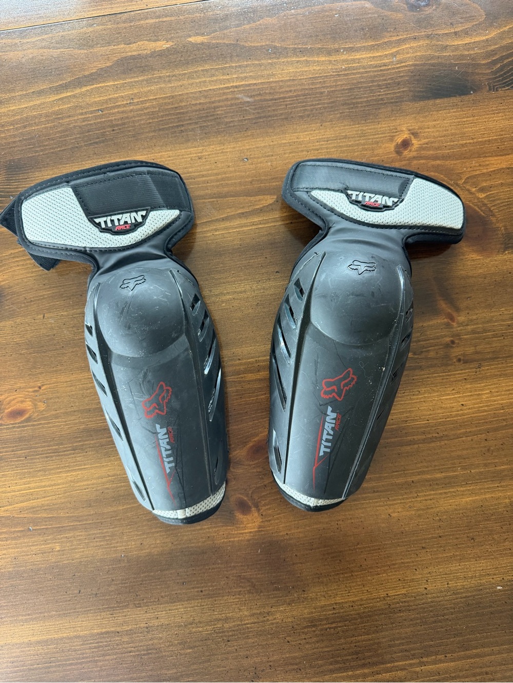Fox Titan Racing Elbow Guards Size s/m